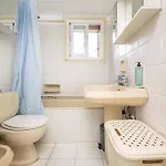 Thea Apartman